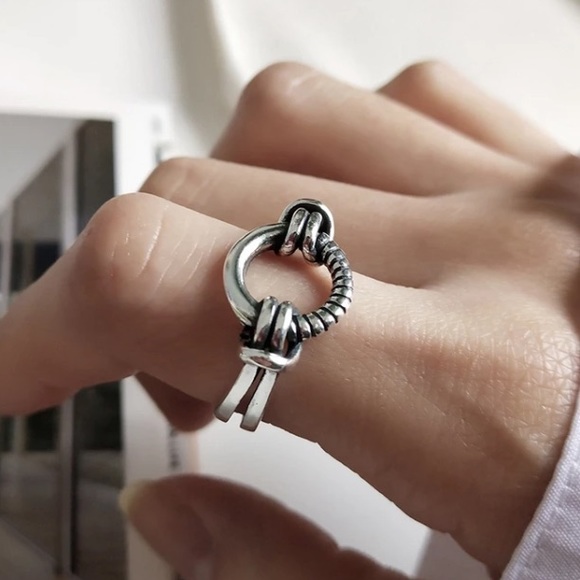 Jewelry - 🔘Insta circle sterling silver ring